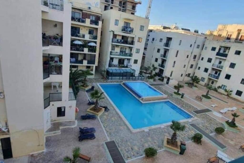 Deluxe Apartment With Pool In The Heart Of St Pauls Bay St. Paul's Bay Exterior photo