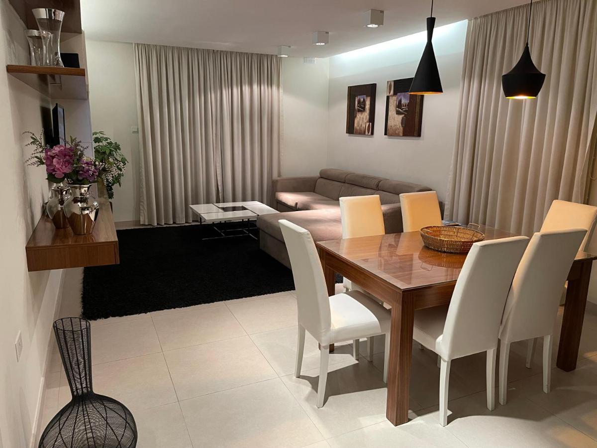Deluxe Apartment With Pool In The Heart Of St Pauls Bay St. Paul's Bay Exterior photo